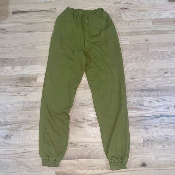 Revolve Superdown Olive Sweatpants NWOT - Picture 5 of 9